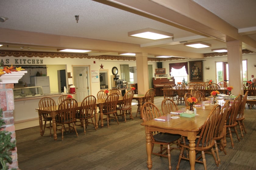 lakewood-pines-IMG_9366tables_PINES1