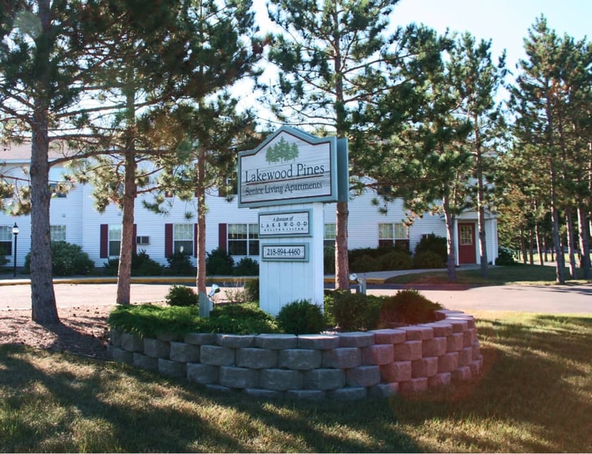 lakewood_pines_apartments